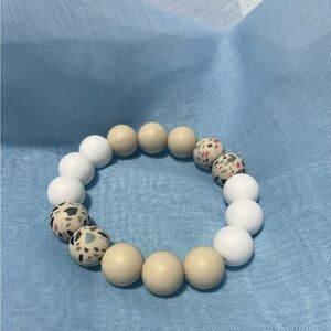 Stylish Beaded Bracelet with Unique Patterns